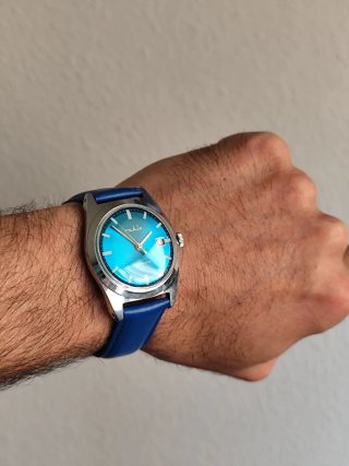 Reloj Vintage Ruhla Azul Turquesa RDA mecánico