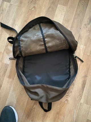Mochila Eastpak marrón y beige