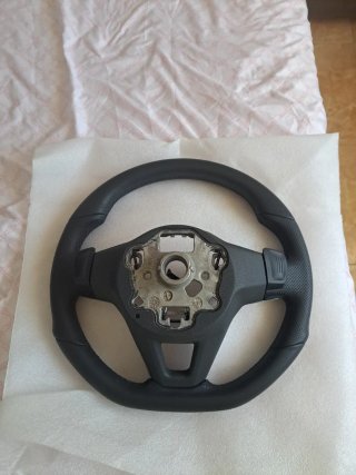Volante Golf gti 8 con mandos