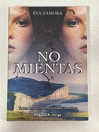 Diferentes libros grandes