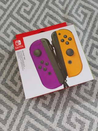 Mandos Nintendo Switch JoyCon Morado y Amarillo