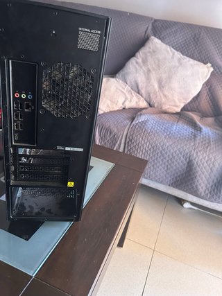 Caja de PC Omen premontada