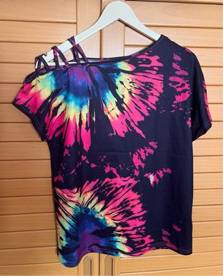 Camiseta Tie Dye Hombros Descubiertos