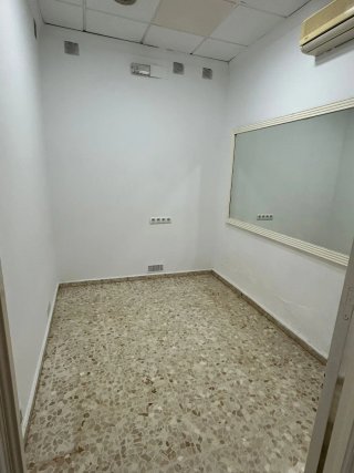 Alquiler local en San José de la Rinconada