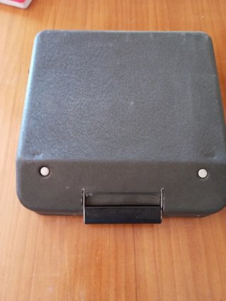 Máquina de escribir Hermes antigua