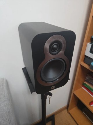 Q Acoustics 3020c Altavoces Negro/Rojo