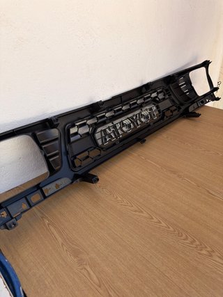 Calandra Toyota 4Runner