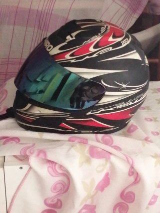Casco de moto SHIRO negro y rojo