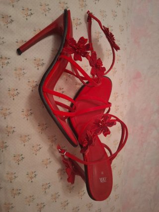 Sandalias ZARA Rojas Talla 38 Flores