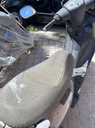 Peugeot Vivacity 125cc Marrón/Gris