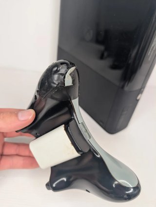 Xbox 360 E 250GB + 2 Controller + Alimentatore