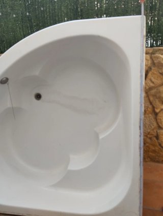 Bañera semicircular grande acrílica
