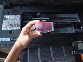 Impresora HP Negra con Tintas casi sin gasrar