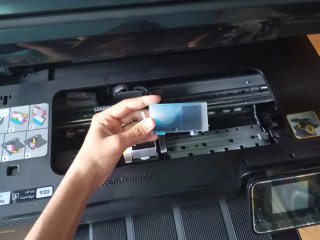 Impresora HP Negra con Tintas casi sin gasrar