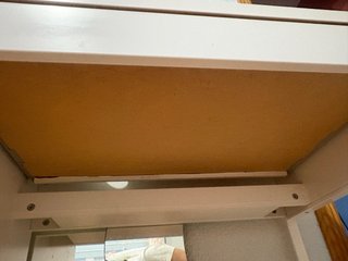 Escritorio blanco madera y metal