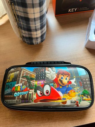 Estuche Nintendo Switch Super Mario Odyssey