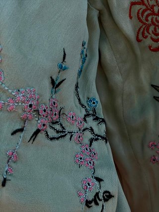 Precioso kimono bordado Zara