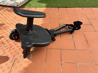 Asiento / silla universal para carro