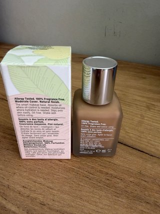 Clinique Superbalanced Makeup CN 90 Sand