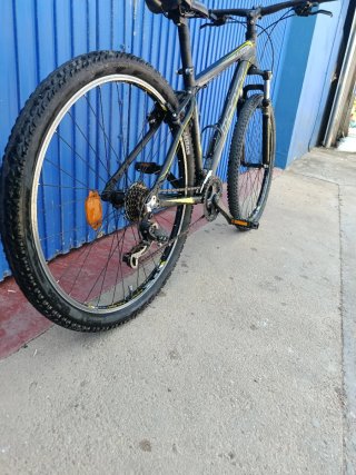 Bicicleta MONTY HY17