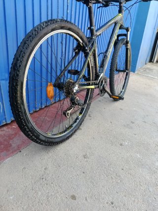 Bicicleta MONTY HY17