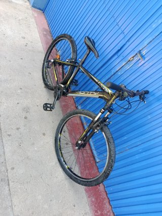 Bicicleta MONTY HY17