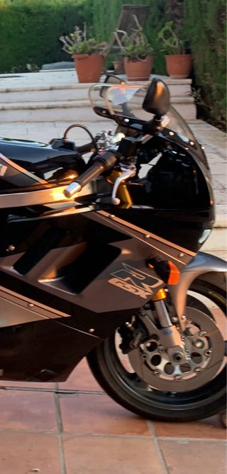Suzuki GSXR 1100 Sportbike Negra/Plata