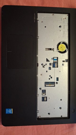 Dell Latitude 3550 Portátil