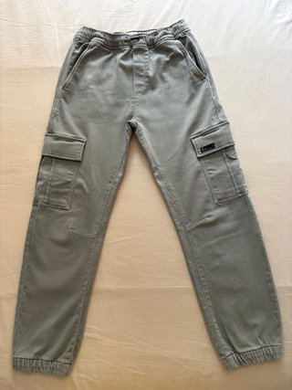 Pantalón cargo Zara gris niño T.13-14