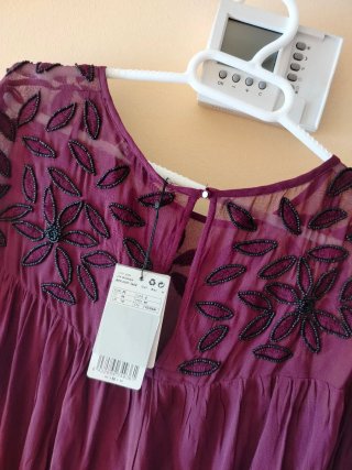 Blusa Mango pedrería Talla S