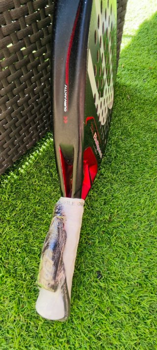 Pala Bullpadel Vertex-04 Comfort  Martín Di Neno