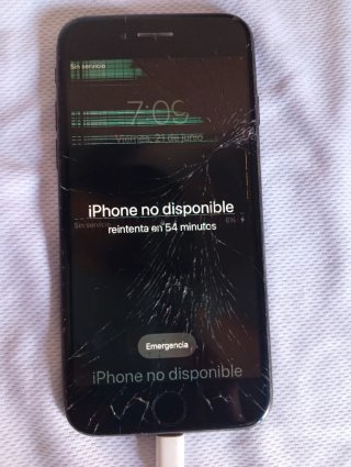 2 iPhone 7 y un iPhone 6 para repuestos y 1 Huawei