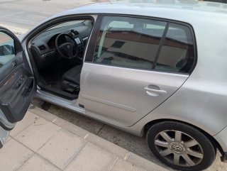 Volkswagen Golf 2004