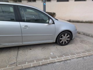 Volkswagen Golf 2004