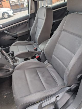Volkswagen Golf 2004
