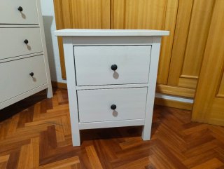 2 Mesitas de noche IKEA blanca