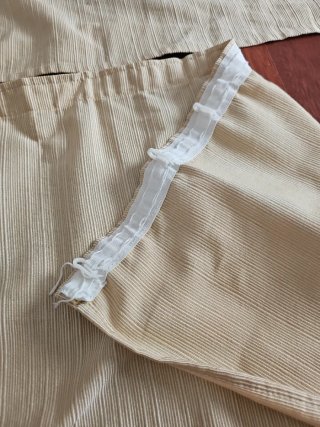 Tende Beige e Dorate