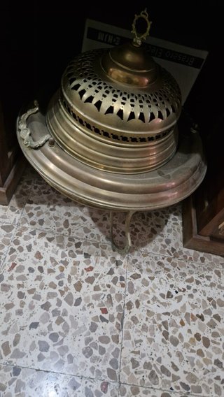 Brasero de picon metal dorado y plateado