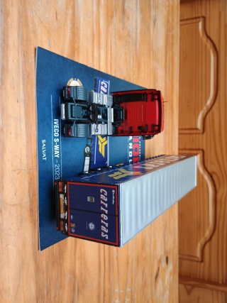 Camión Iveco S-Way 1:43 Salvat