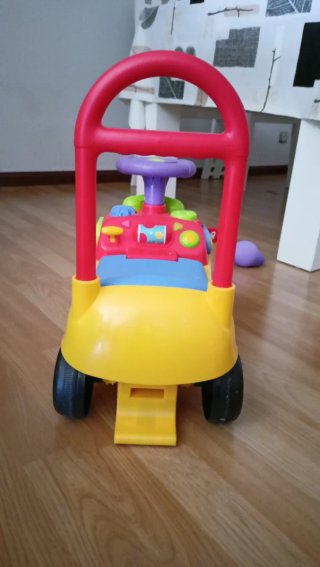 Correpasillos Juguettos como nuevo!!