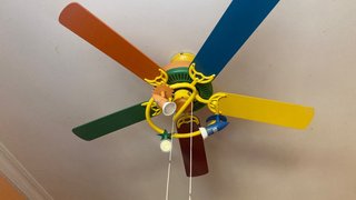 Lámpara ventilador infantil multicolor