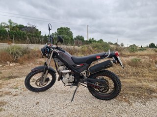 Rieju Tango 125 Trial Negra y Roja