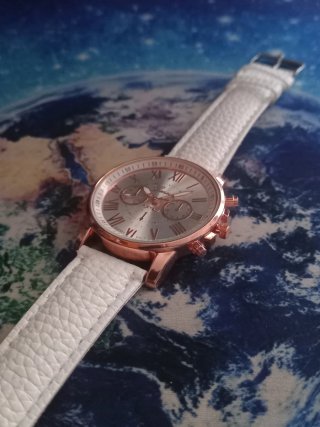 Reloj Mujer Tono Rose Gold Moderno
