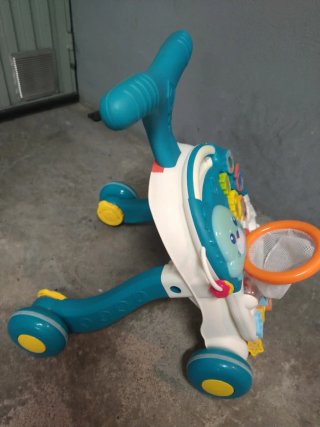 Andador bebé con actividades