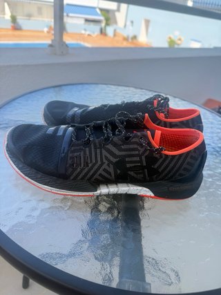 Under Armour Speedform AMP Negro