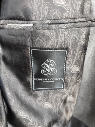 Traje de novio negro