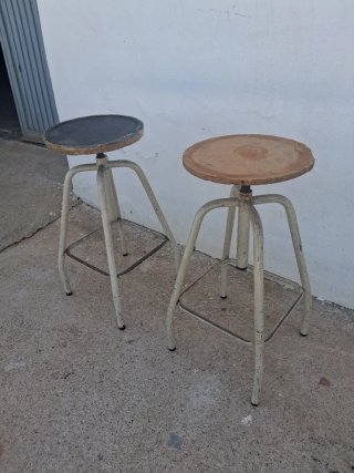 2 Taburetes Vintage Metal y Madera