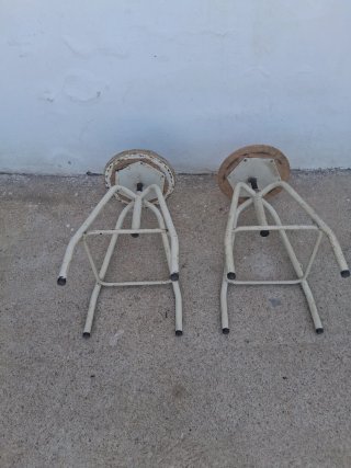 2 Taburetes Vintage Metal y Madera