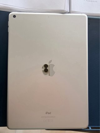 iPad 8ª Gen 32GB Blanco como nuevo. Ni una rallada
