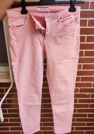 Pantalón vaquero rosa Naf Naf Talla 42